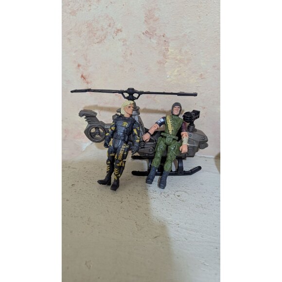 The Corps 2 Action Figures With Helicopter Toy Set - Picture 7 of 10